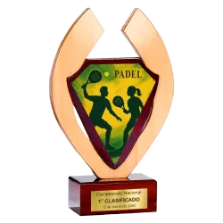 Trofeo de madera Capricornus borealis ejemplo